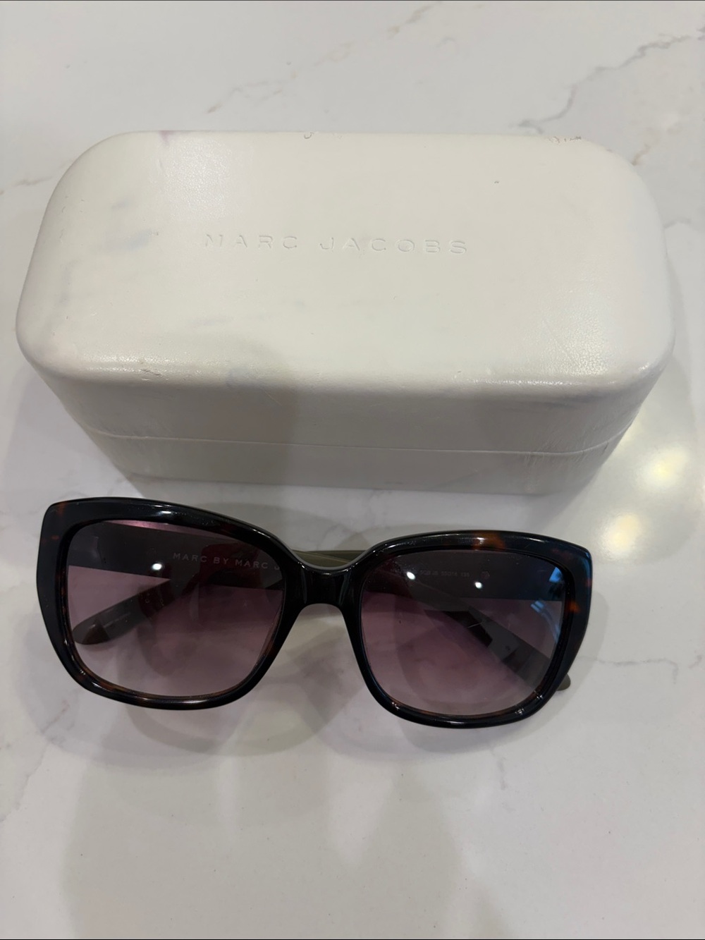Marc Jacobs Tortoiseshell Sunglasses with  Gradient Lenses